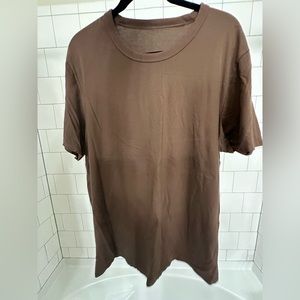 Men’s Lululemon Fundamental T-shirt Size XL